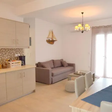 Katy House * Adamantas (Milos)