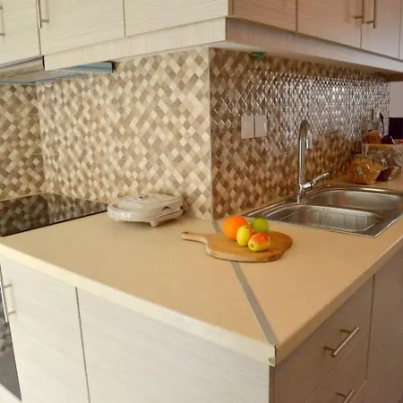 Katy House Adamantas (Milos)