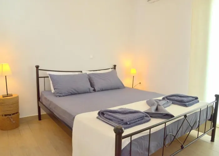 Katy House Adamantas (Milos)