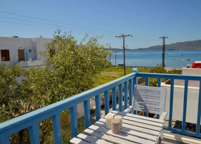 Katy House Adamantas (Milos)